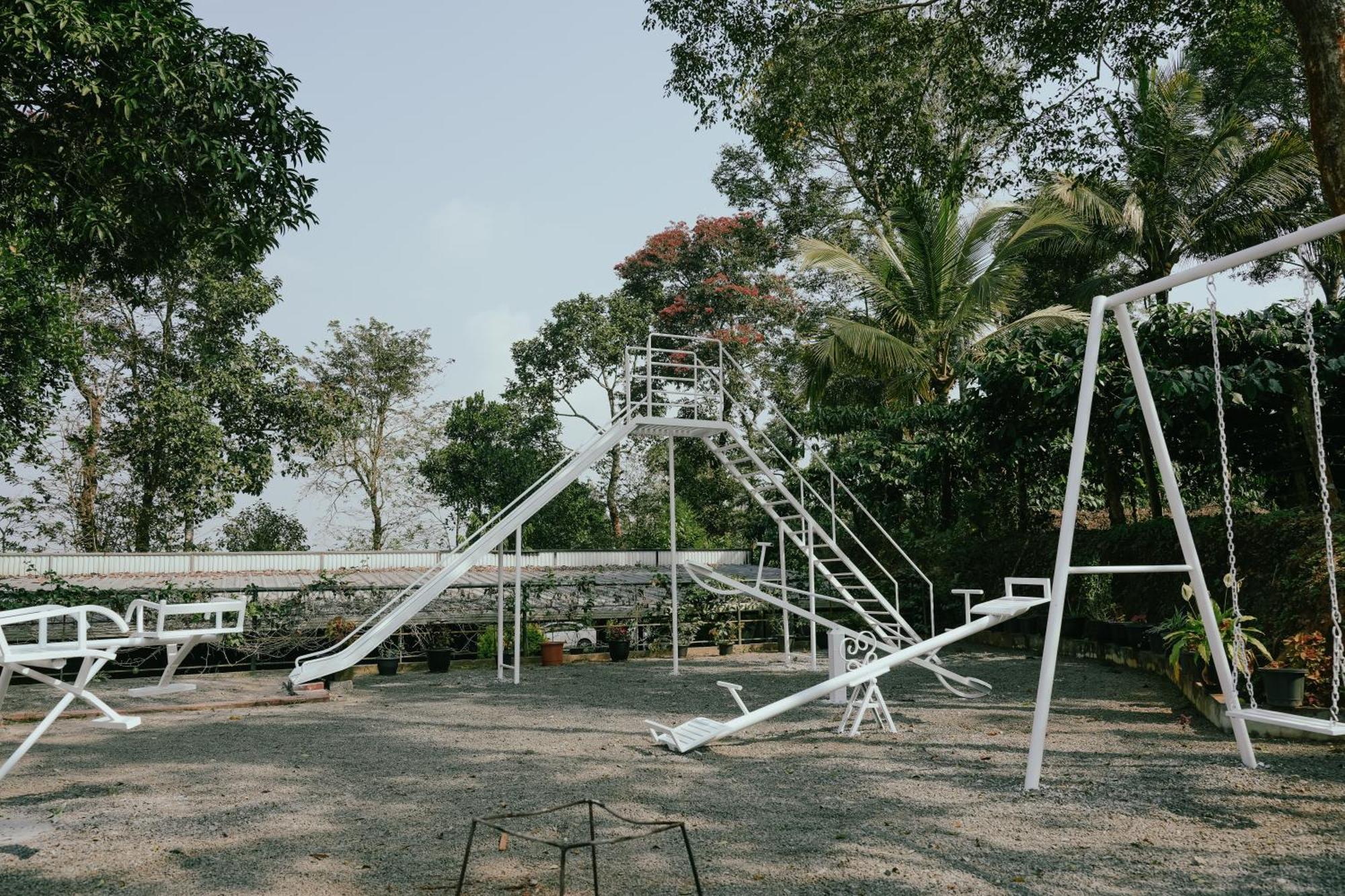 Haze Woods Resort Vaduvanchal Buitenkant foto