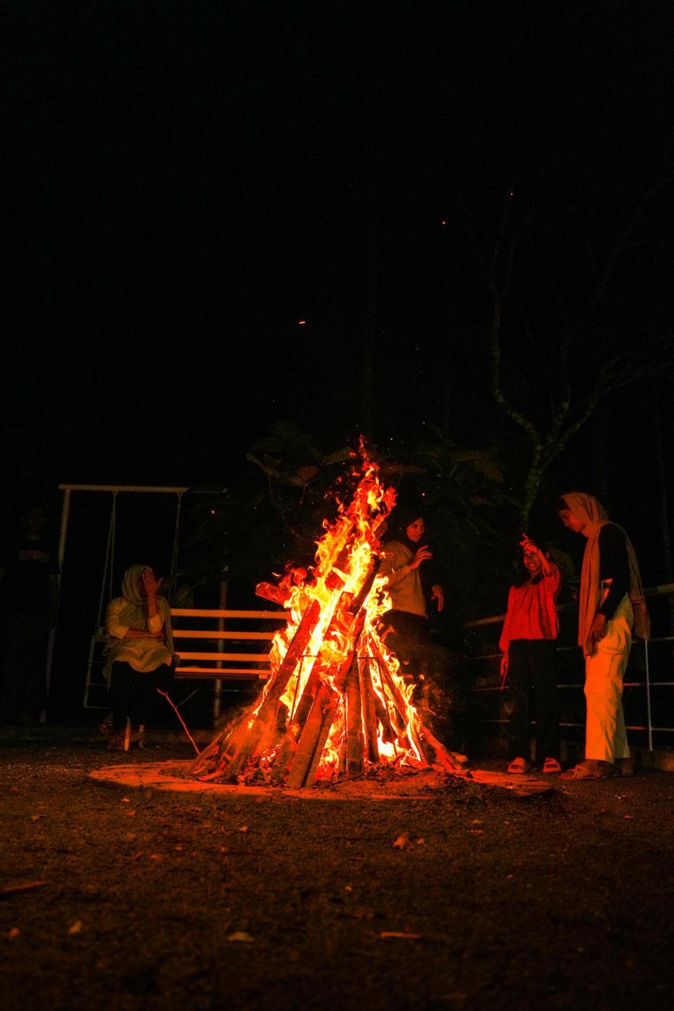 Haze Woods Resort Vaduvanchal Buitenkant foto