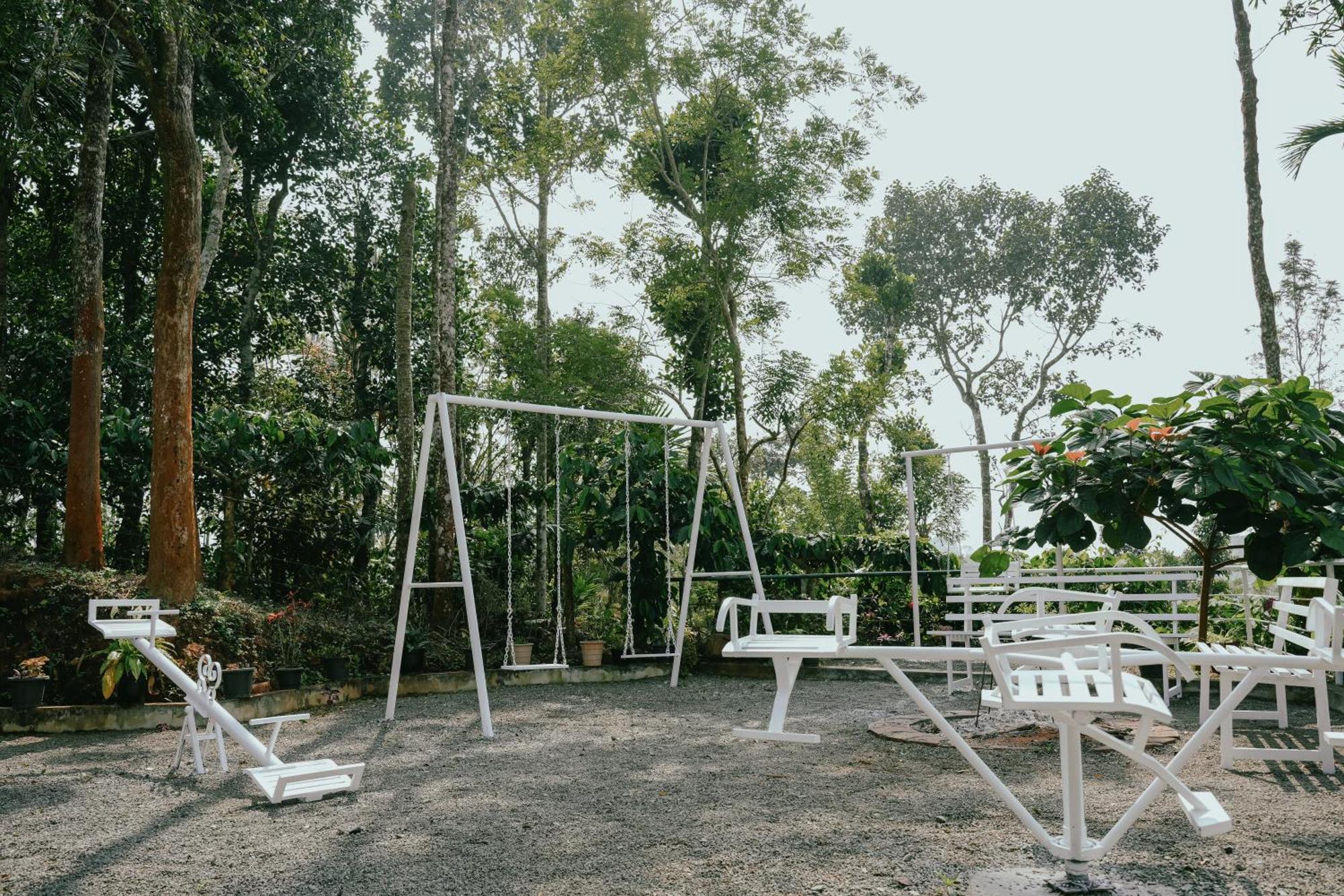 Haze Woods Resort Vaduvanchal Buitenkant foto