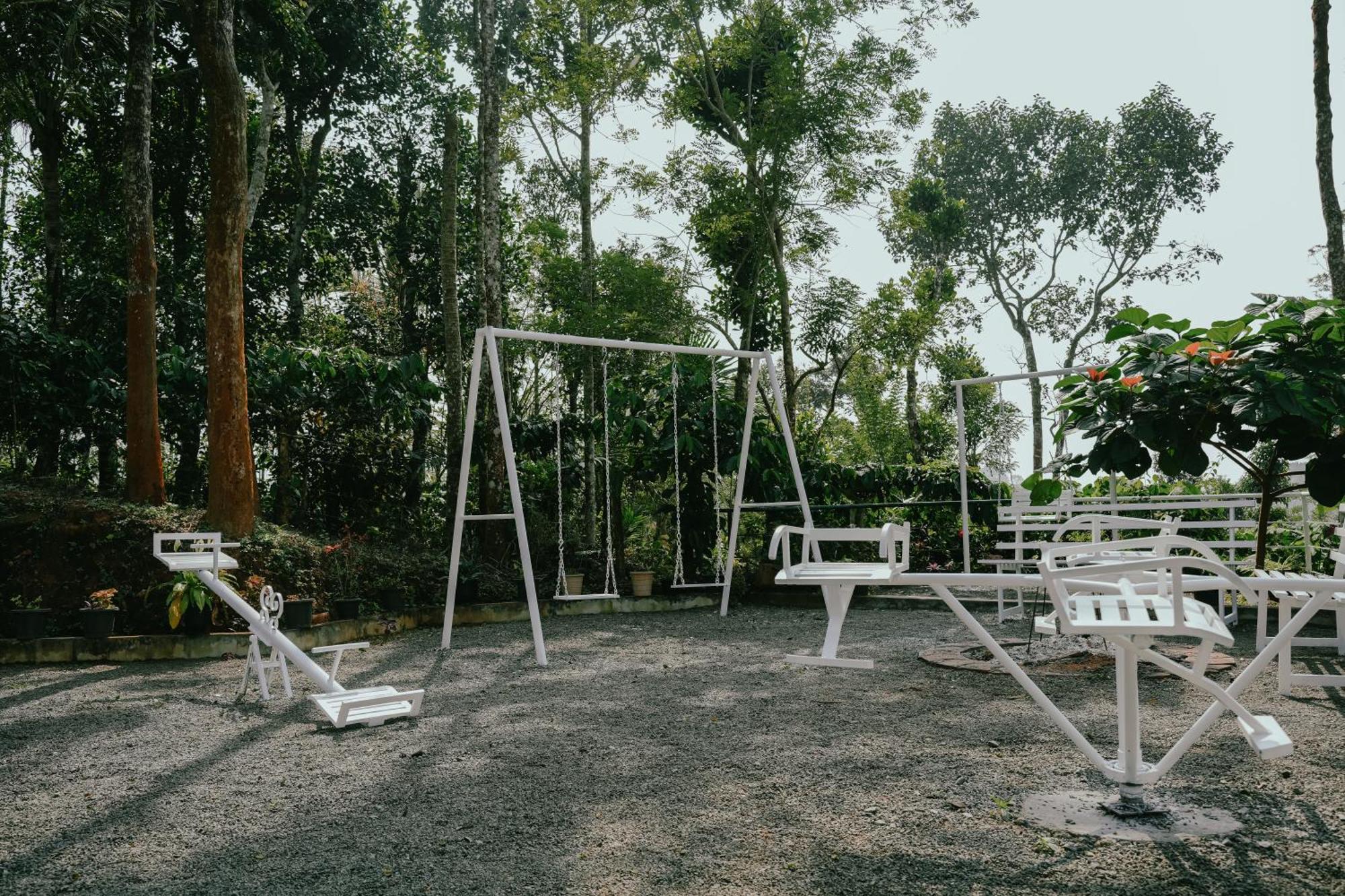 Haze Woods Resort Vaduvanchal Buitenkant foto