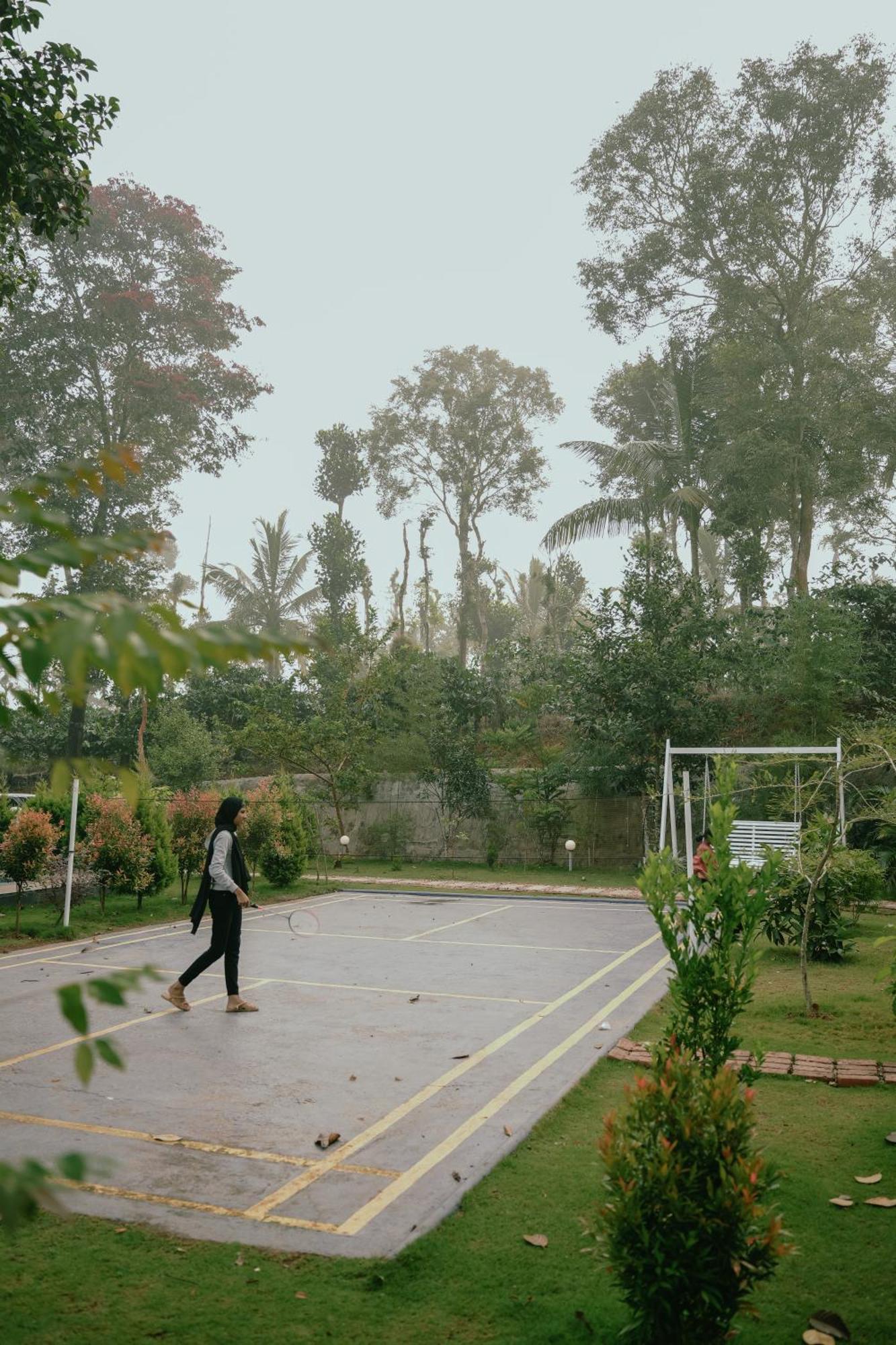 Haze Woods Resort Vaduvanchal Buitenkant foto