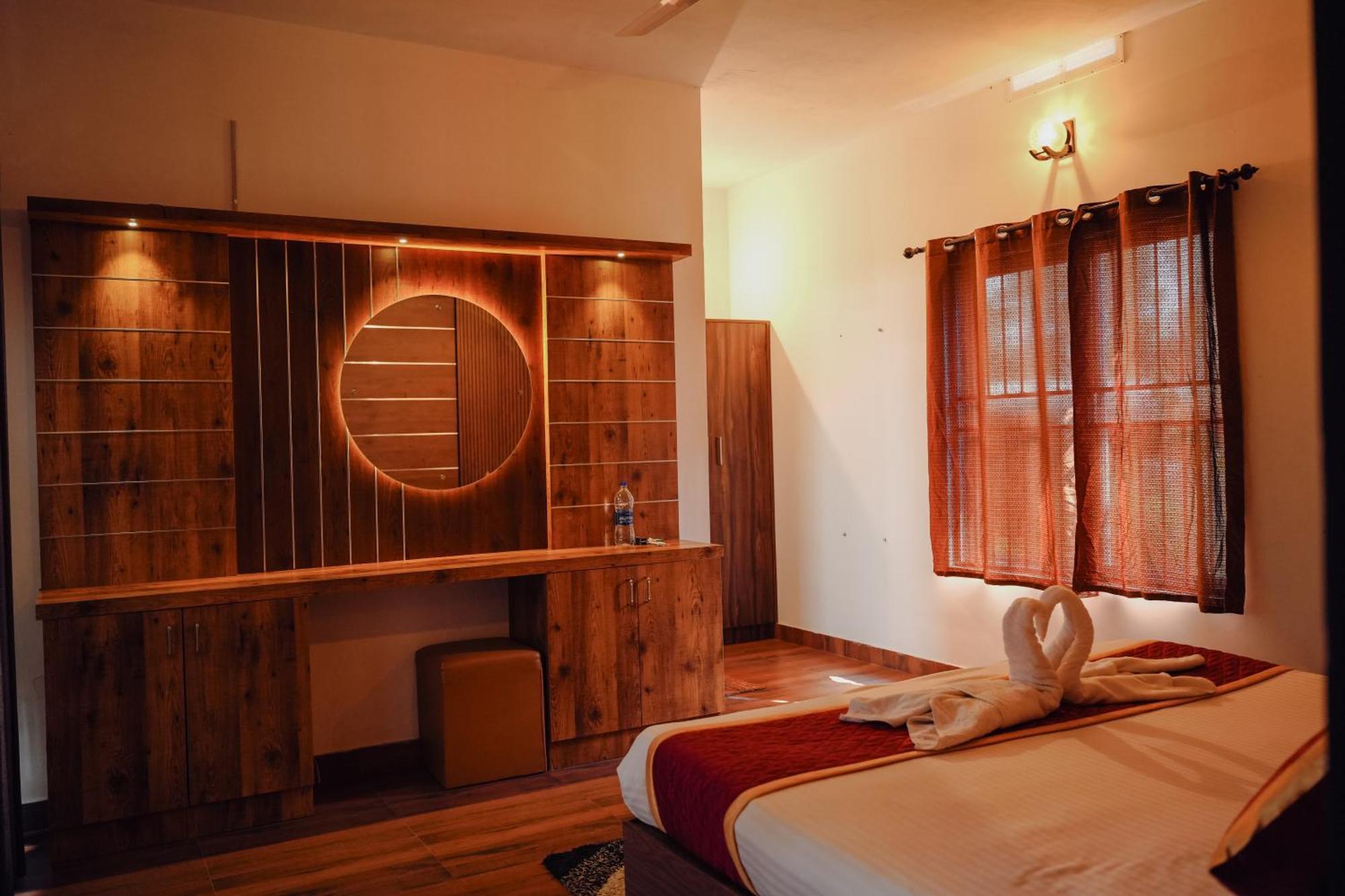 Haze Woods Resort Vaduvanchal Buitenkant foto
