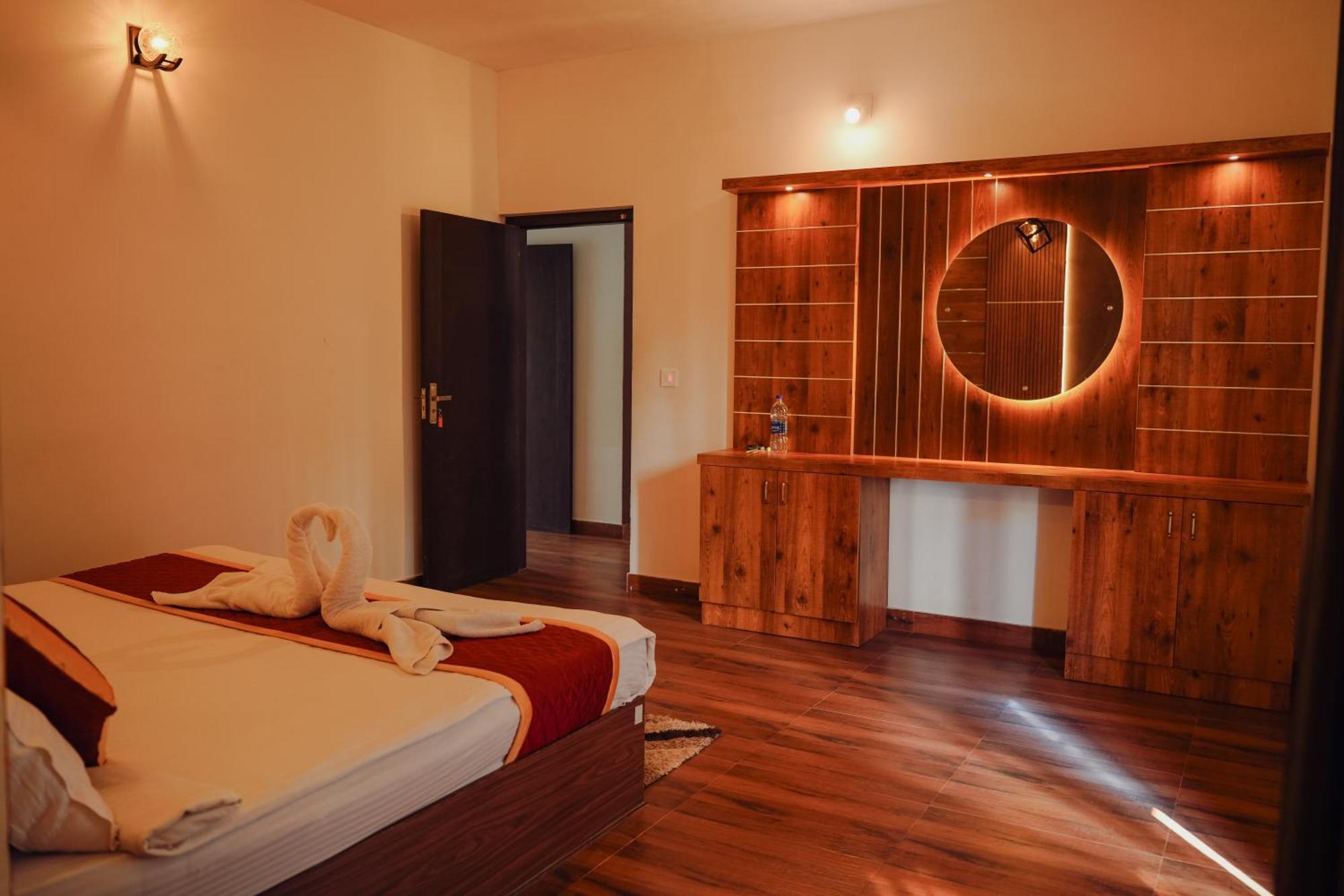 Haze Woods Resort Vaduvanchal Buitenkant foto