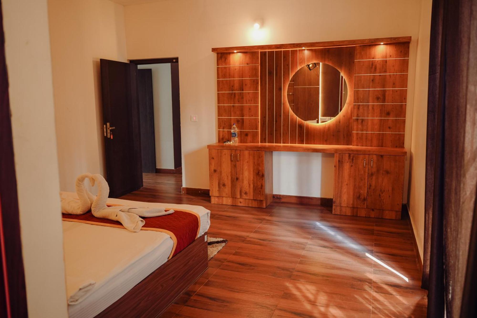Haze Woods Resort Vaduvanchal Buitenkant foto